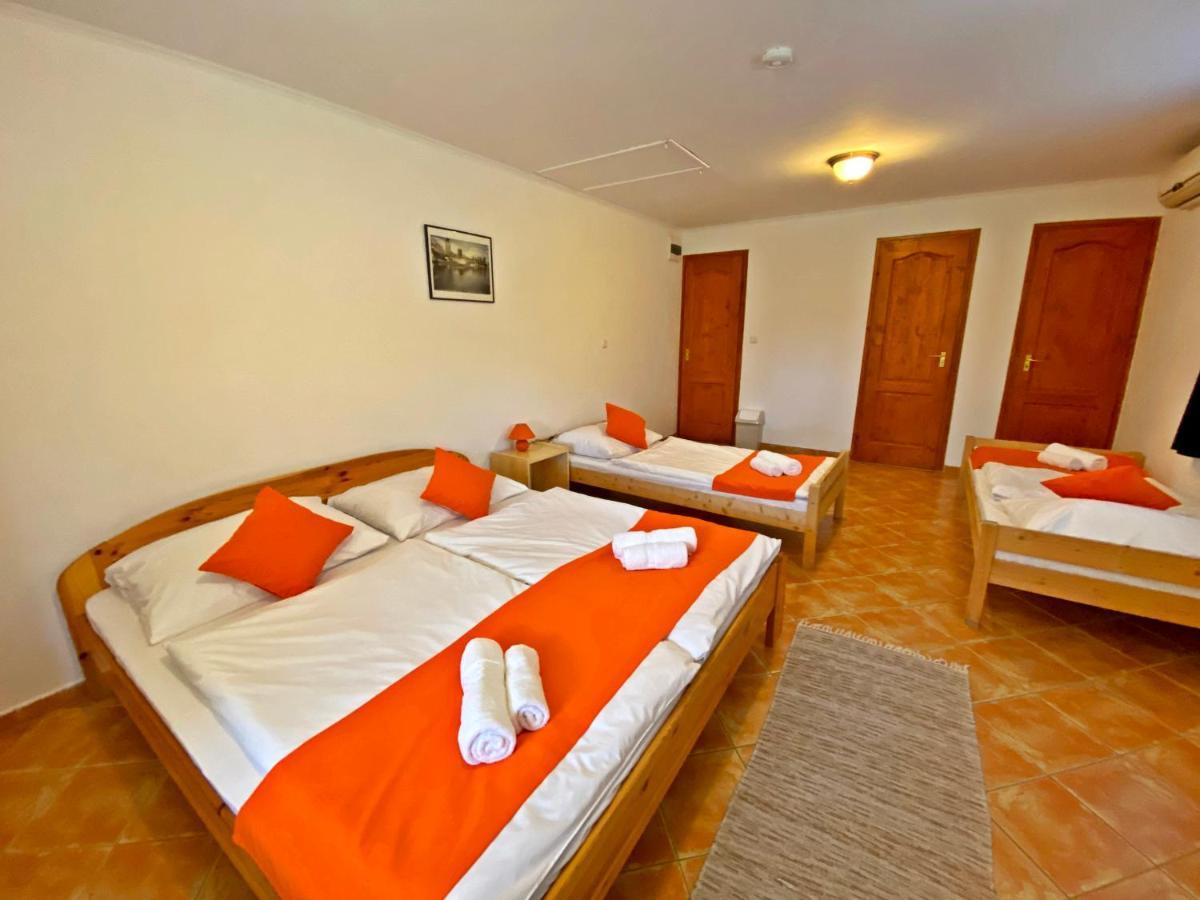 Hotel Magnolia Balatonszepezd Extérieur photo