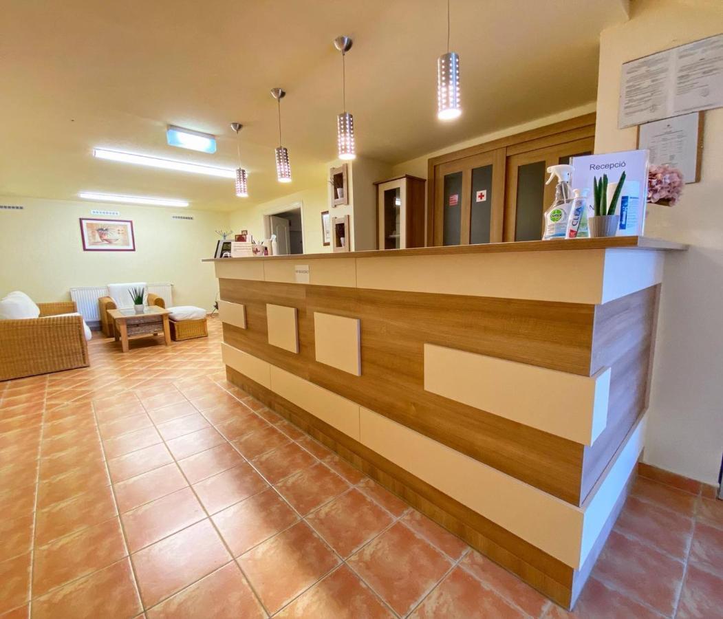 Hotel Magnolia Balatonszepezd Extérieur photo