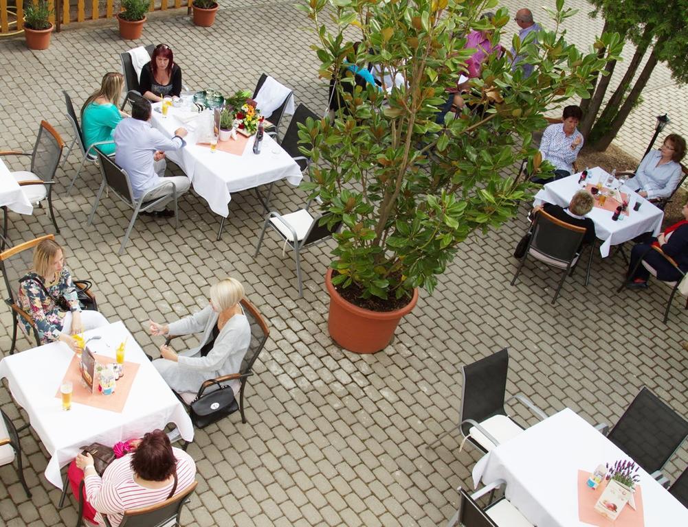Hotel Magnolia Balatonszepezd Extérieur photo