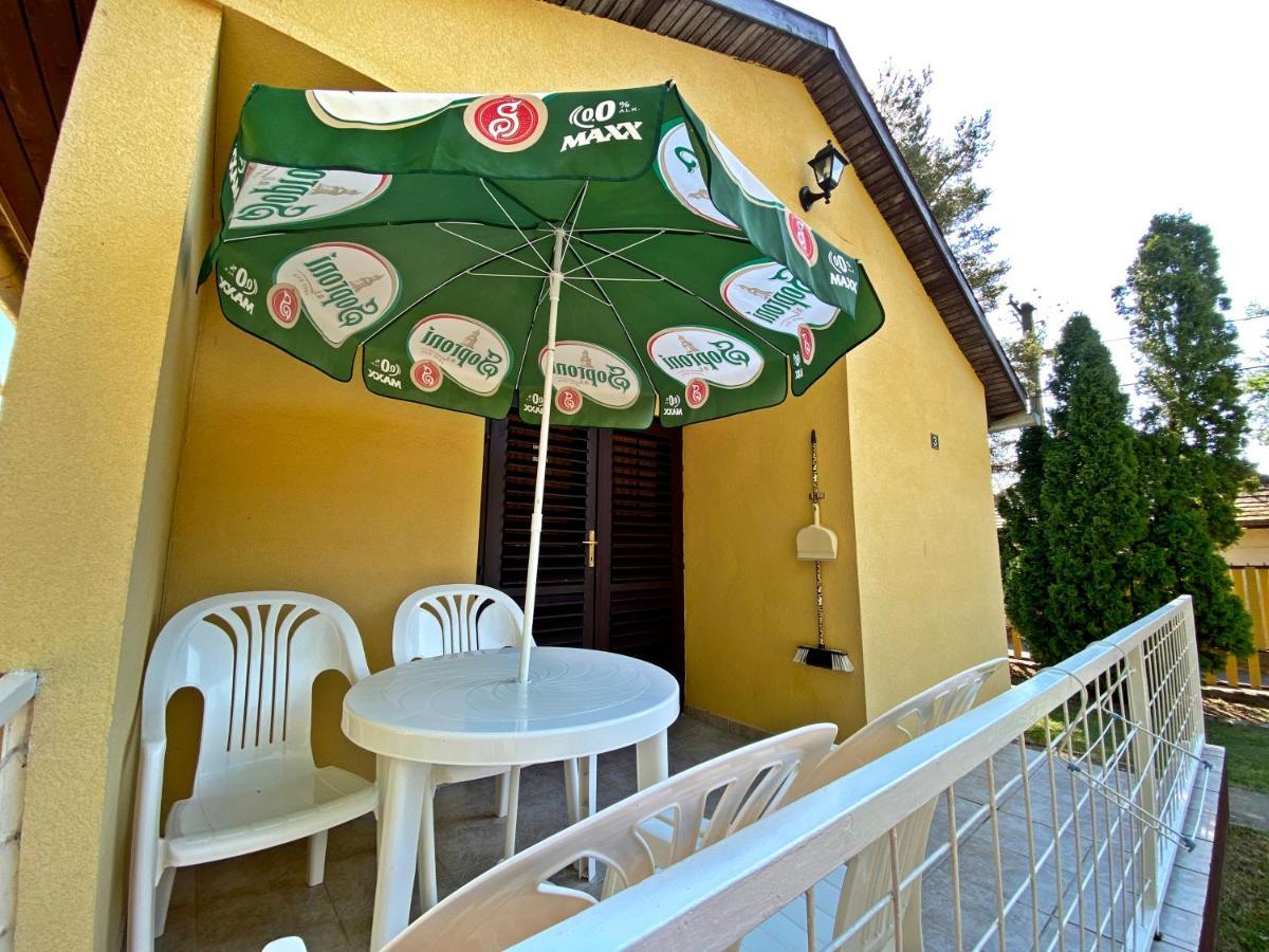 Hotel Magnolia Balatonszepezd Extérieur photo